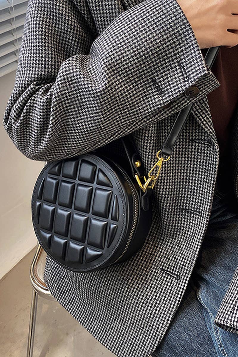 WAFFLE LOUND CROSS BODY BAG_CUAB0087