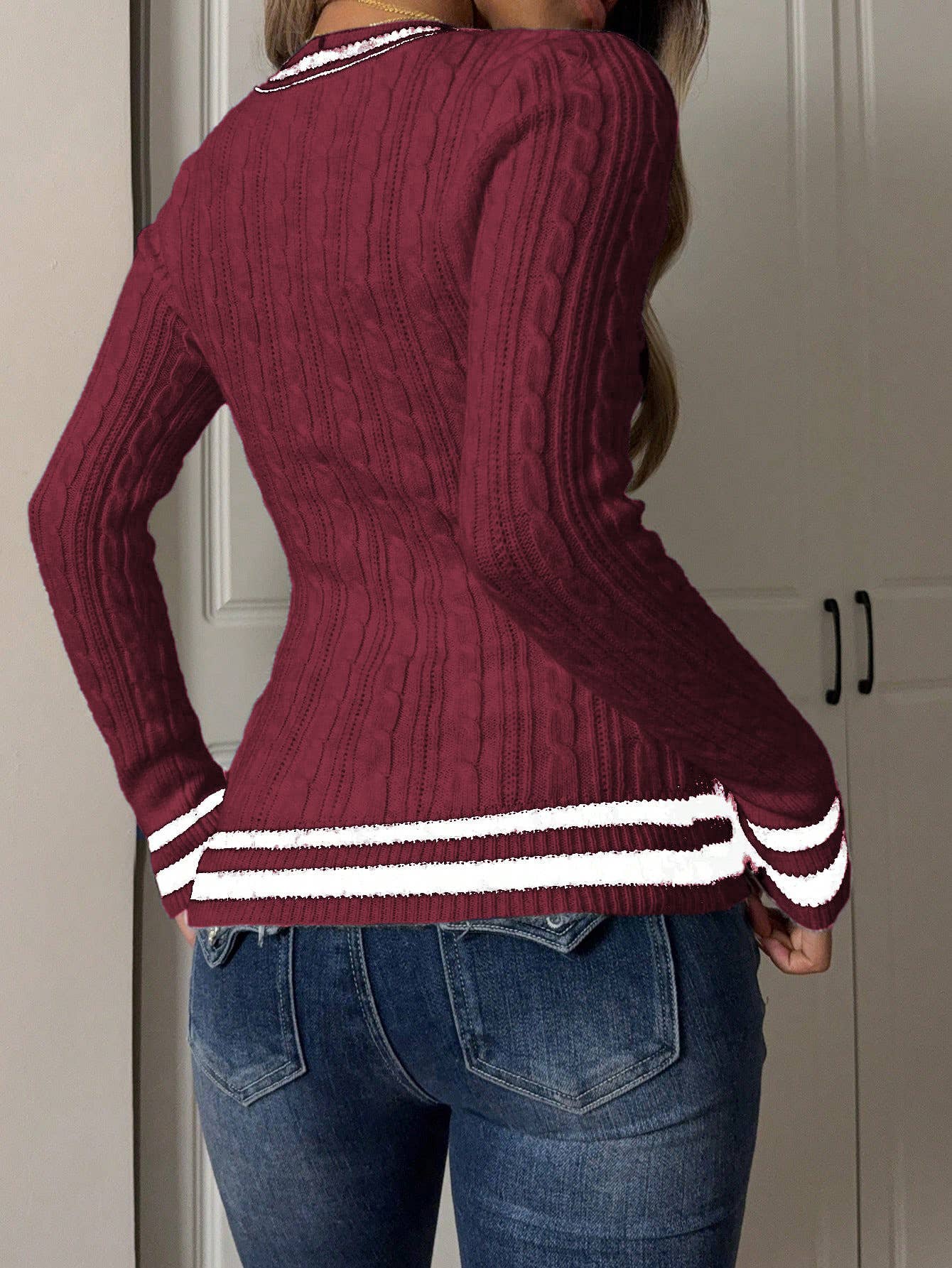 Fashion and simple V-neck long-sleeved sweater