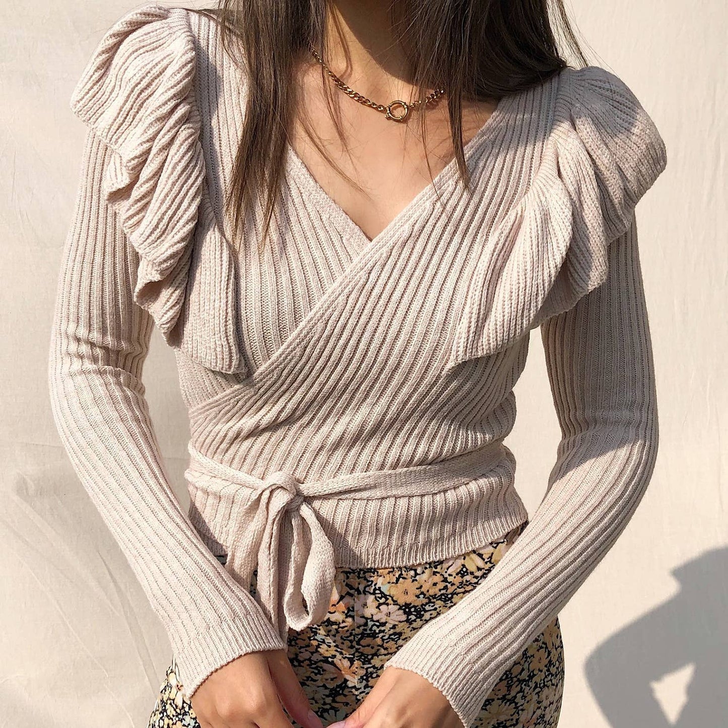 LACE-UP SLIM-FIT SOLID COLOR LONG-SLEEVED SWEATER
