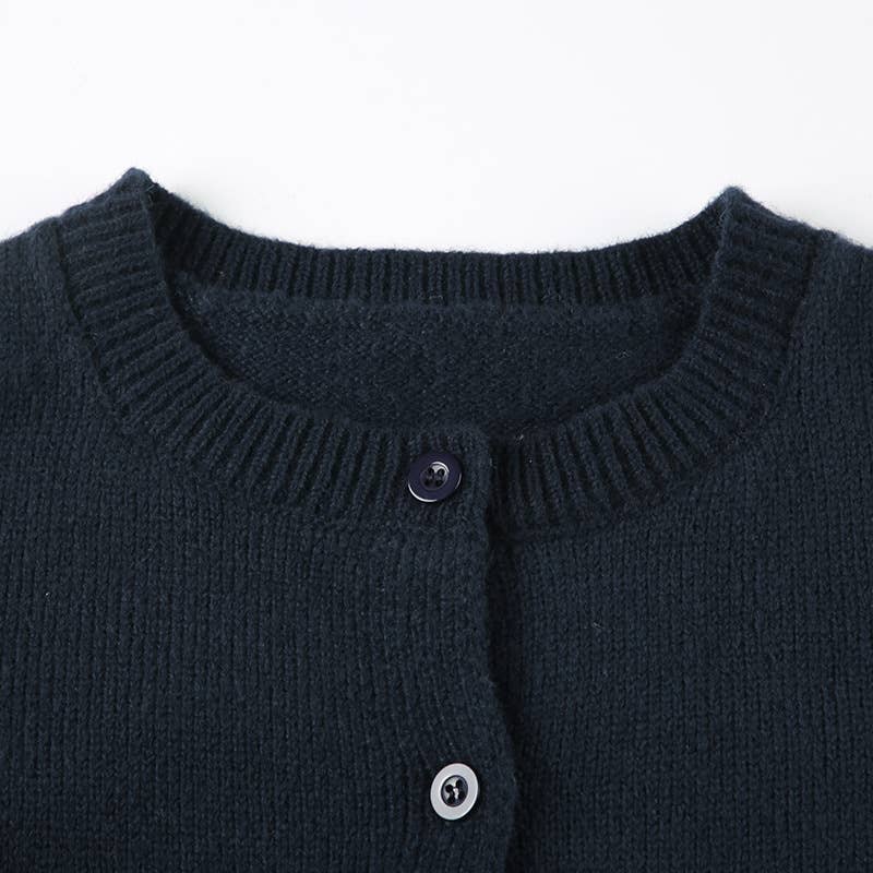 Simple and basic solid-color woolen cardigan