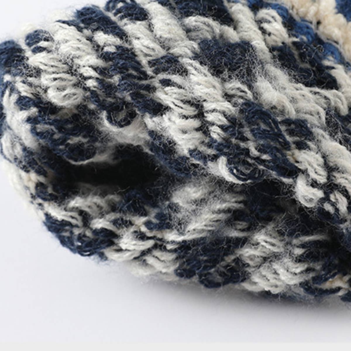 WARM AND WINDPROOF THICK STRIPED KNITTED GLOVES_CWAG0035