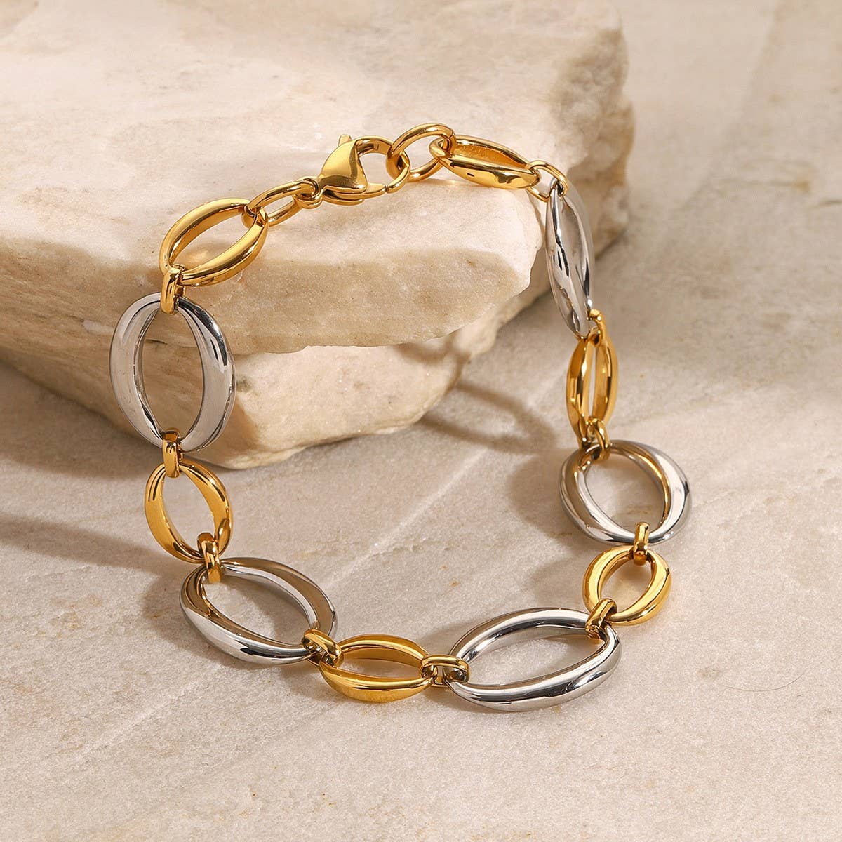 Stylish Two-Tone Titanium Steel Chain Bracelet_CWAJE4790