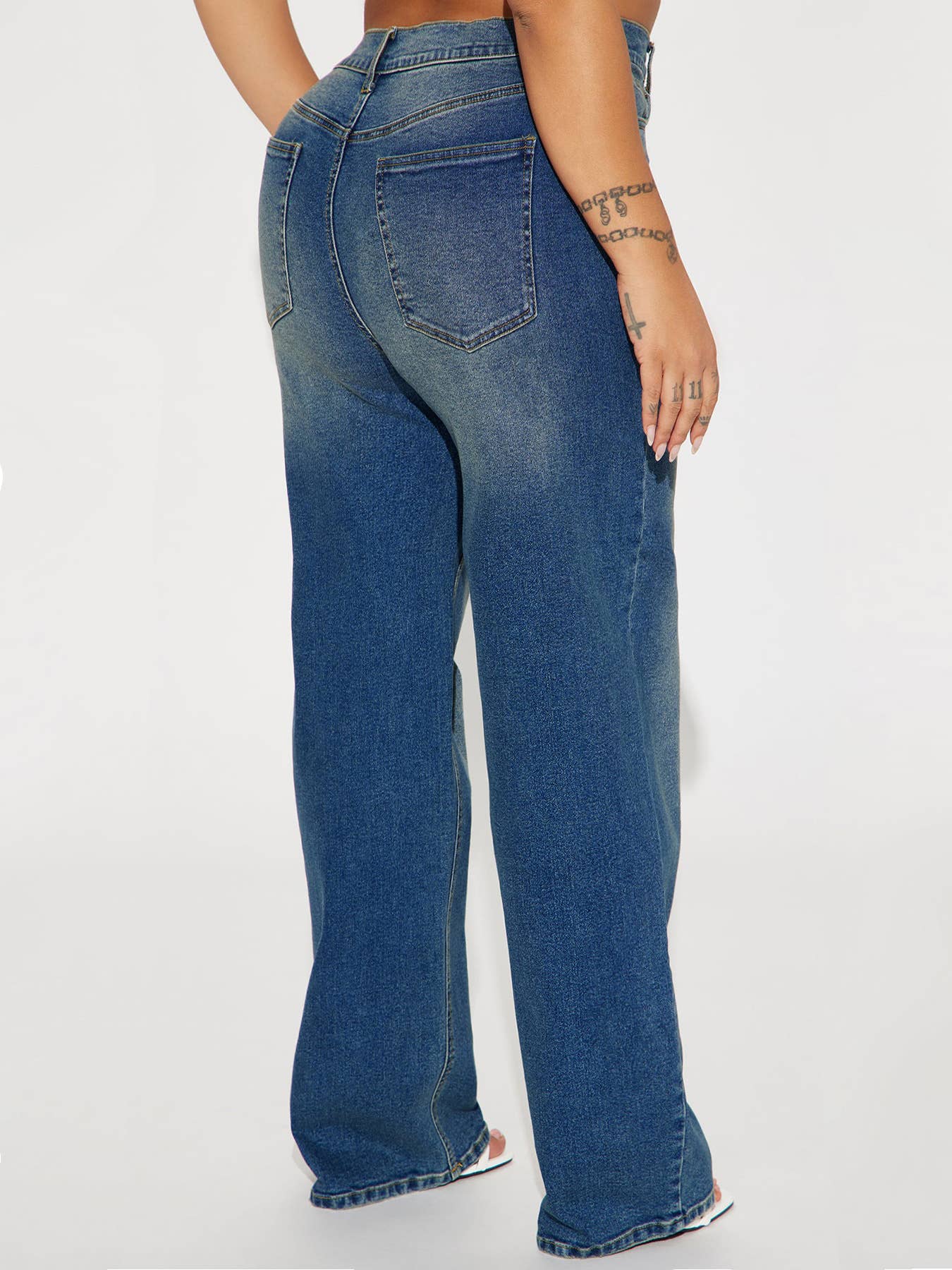 DIAGONAL HIGH-WAISTED STRAIGHT-LEG STRETCH JEANS