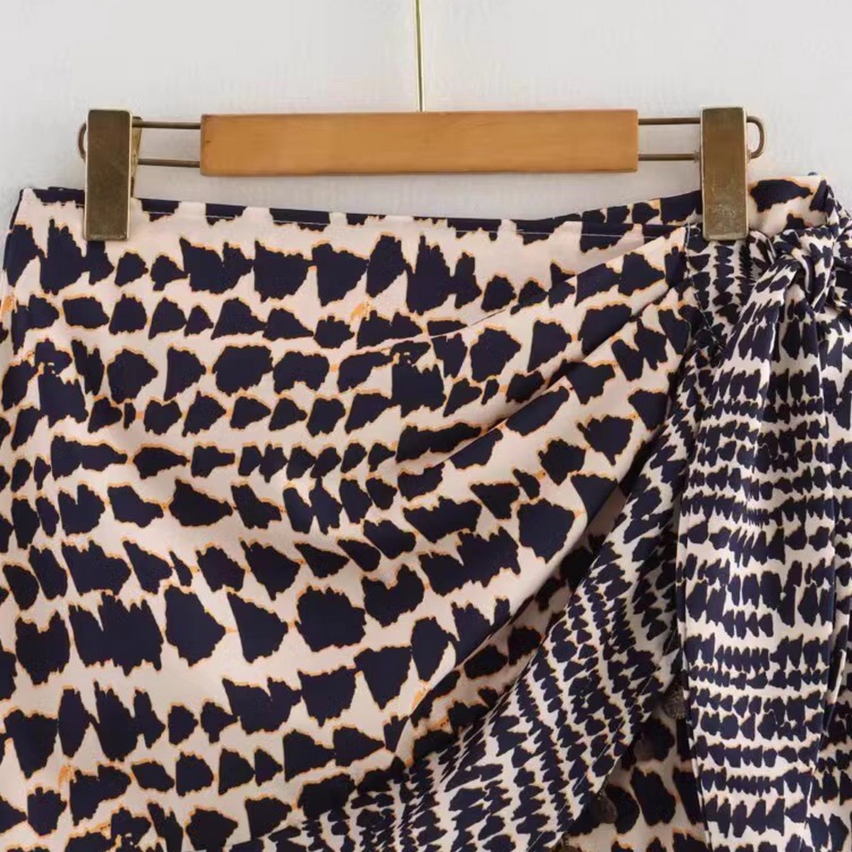 High Waist Beaded Skirt with Vintage Print