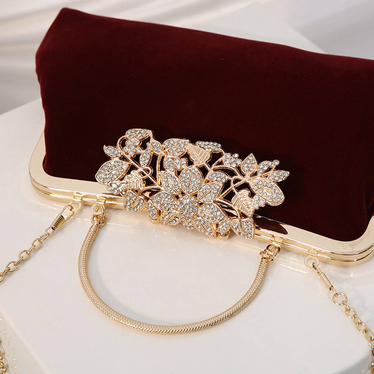 EUROPEAN AND AMERICAN RETRO DIAMOND CLUTCH_CWAB2498