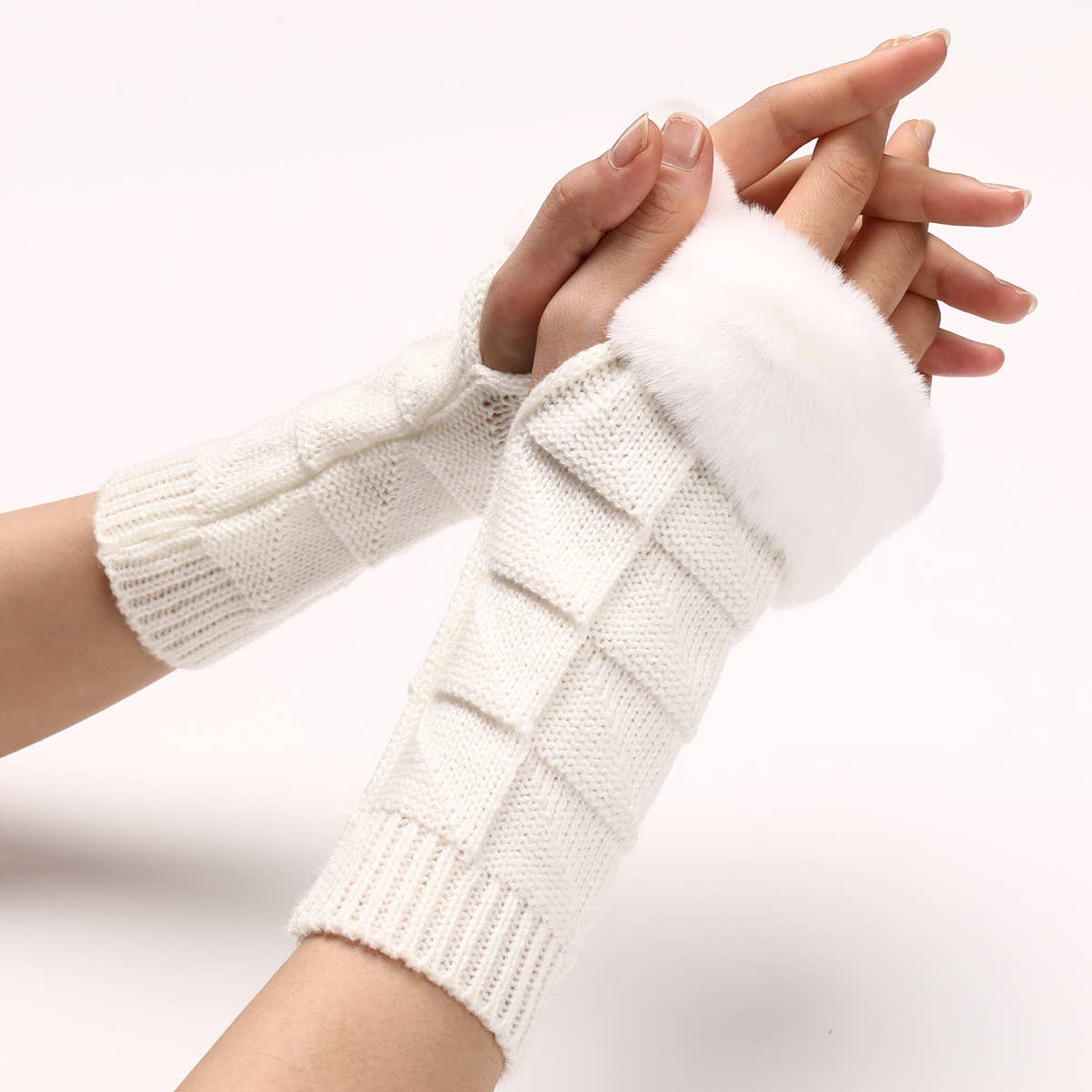 SIMPLE WARM KNITTED HALF-FINGER GLOVES_CWAG0111