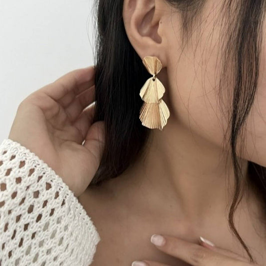 SIMPLE AND ELEGANT TEMPERAMENT RUFFLE EARRINGS