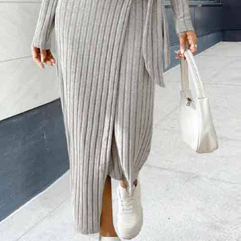 LONG-SLEEVED LACE-UP WAISTLINE KNIT DRESS