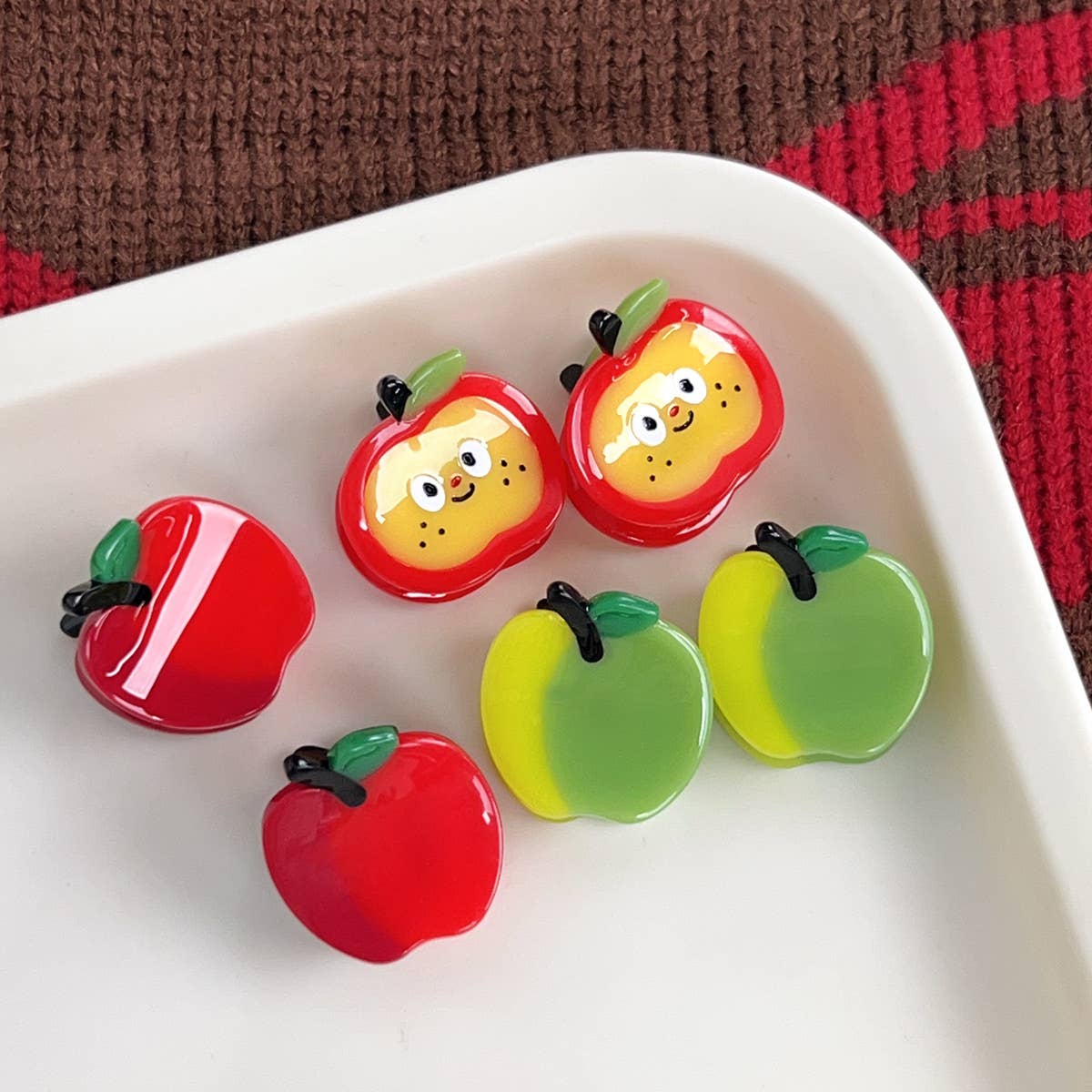 Fruit-shaped children's acetate board hair grab