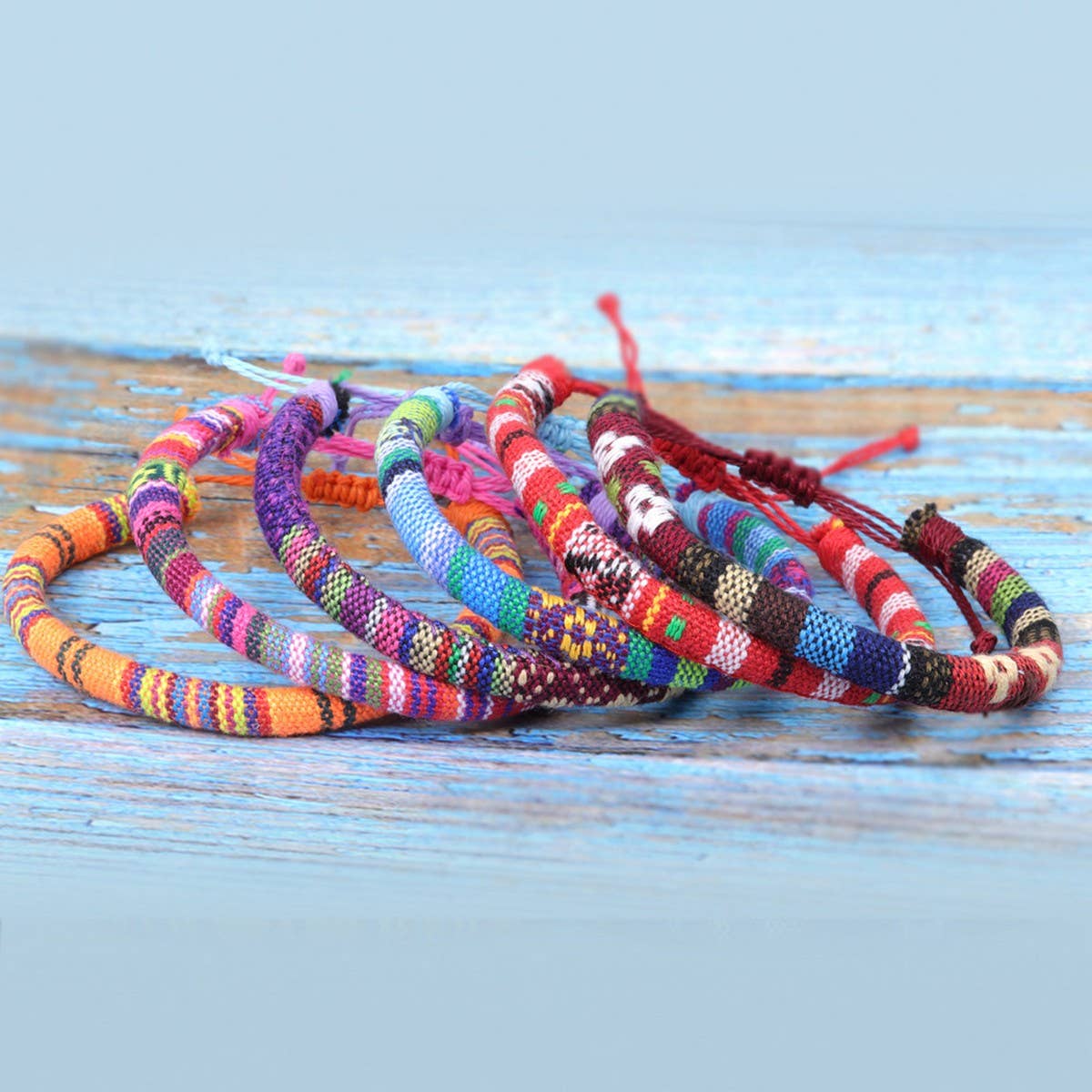 BOHEMIAN ETHNIC STYLE COLORFUL HANDWOVEN BRACELET_CWMM0538