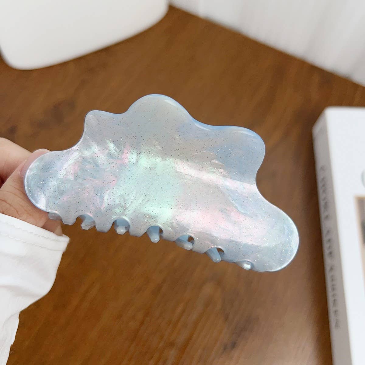 Elegant Cloud Acrylic Hair Claw,Chic Ponytail Clip_CWAHA1593