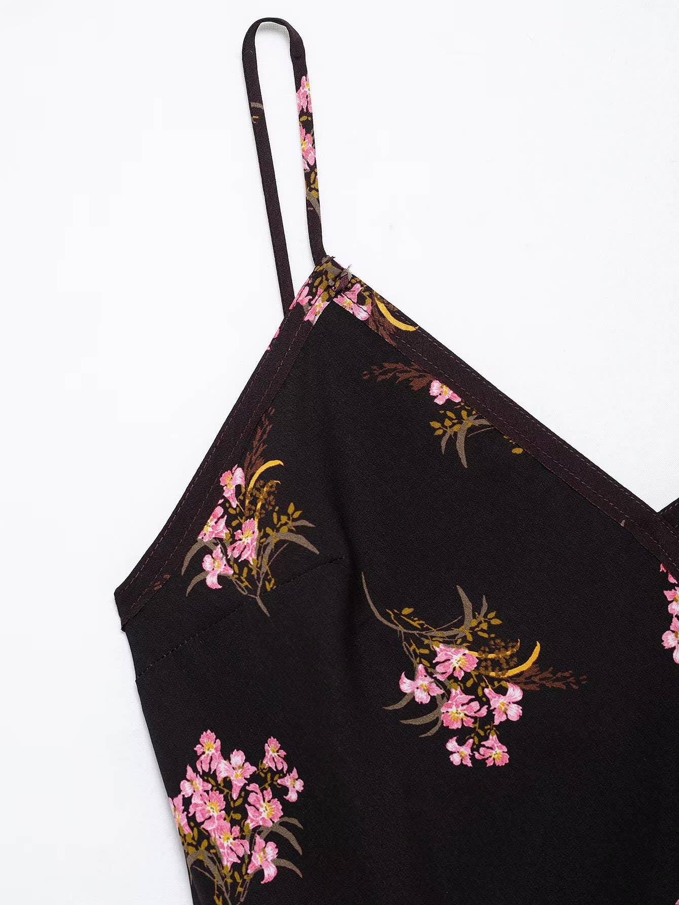 Fashionable cinched-waist halter print dress