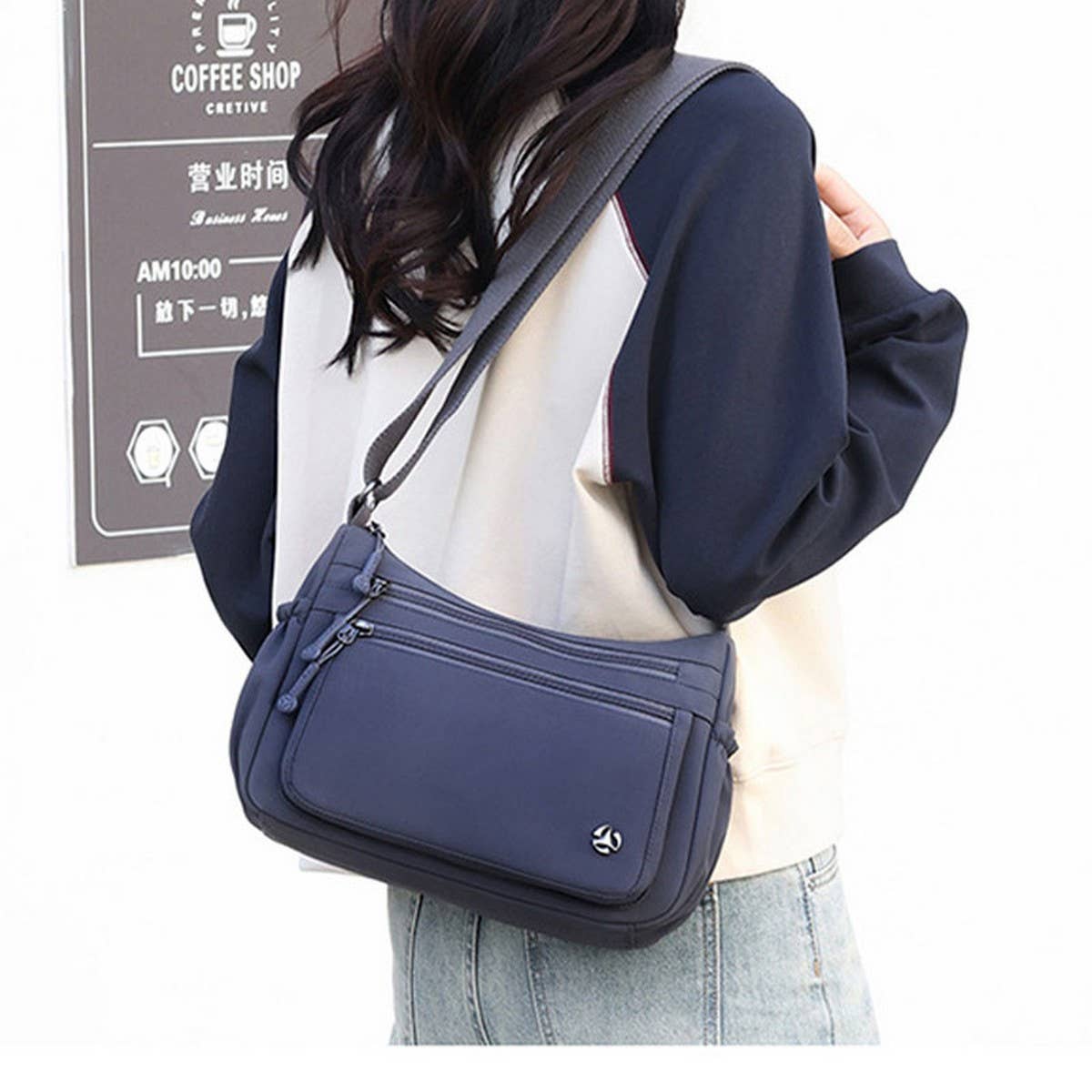 CASUAL SIMPLE MULTI-LAYER NYLON SHOULDER BAG_CWASC1779