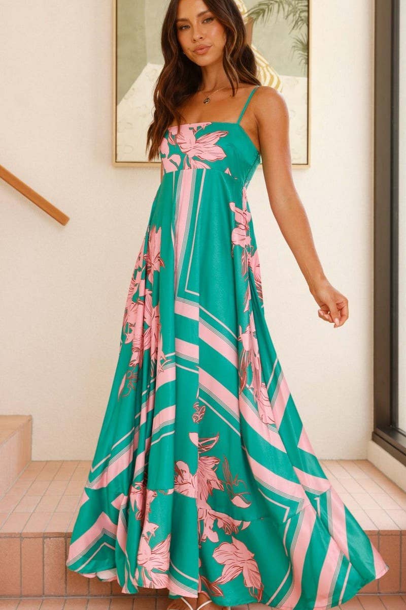 CWDMD6016_FLORAL PLACEMENT PRINT POCKET BACKLESS CAMI DRESS