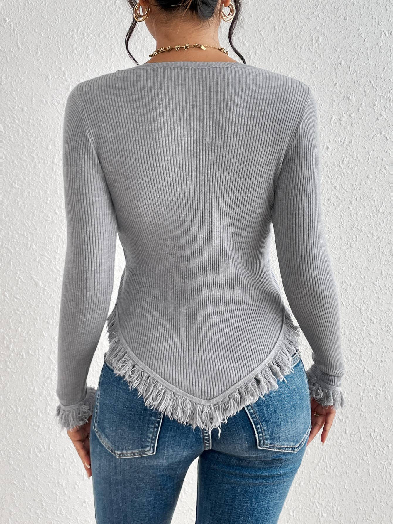 CWOSWL1158_Round Neck Pullover Bottom Fringe Sweater