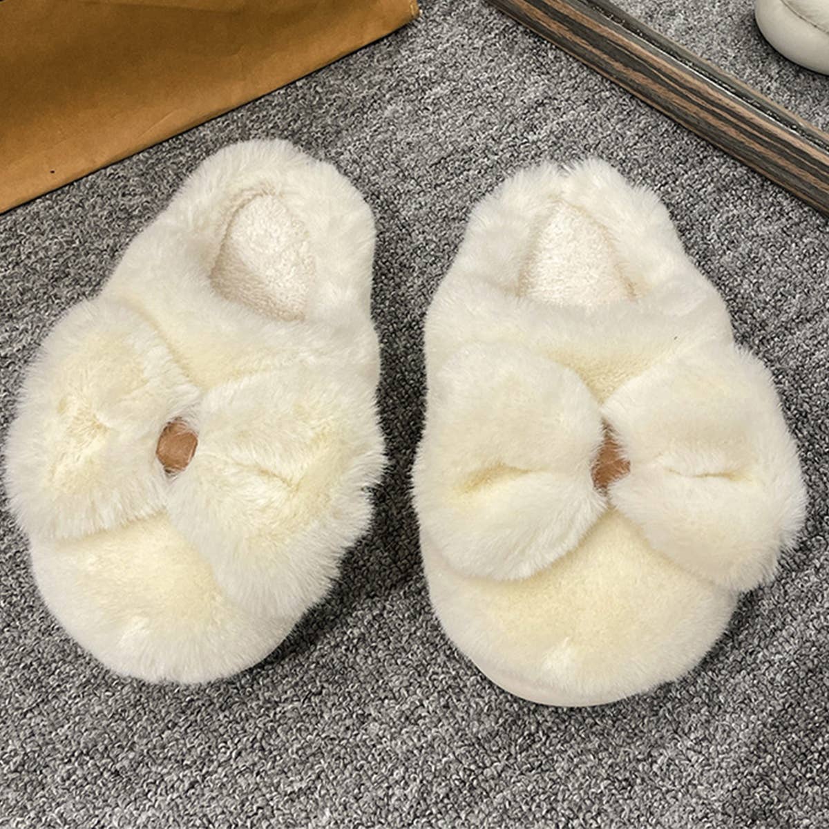 WOMEN  WINTER BOW  FLUFFY SLIPPERS_CWSHS0377