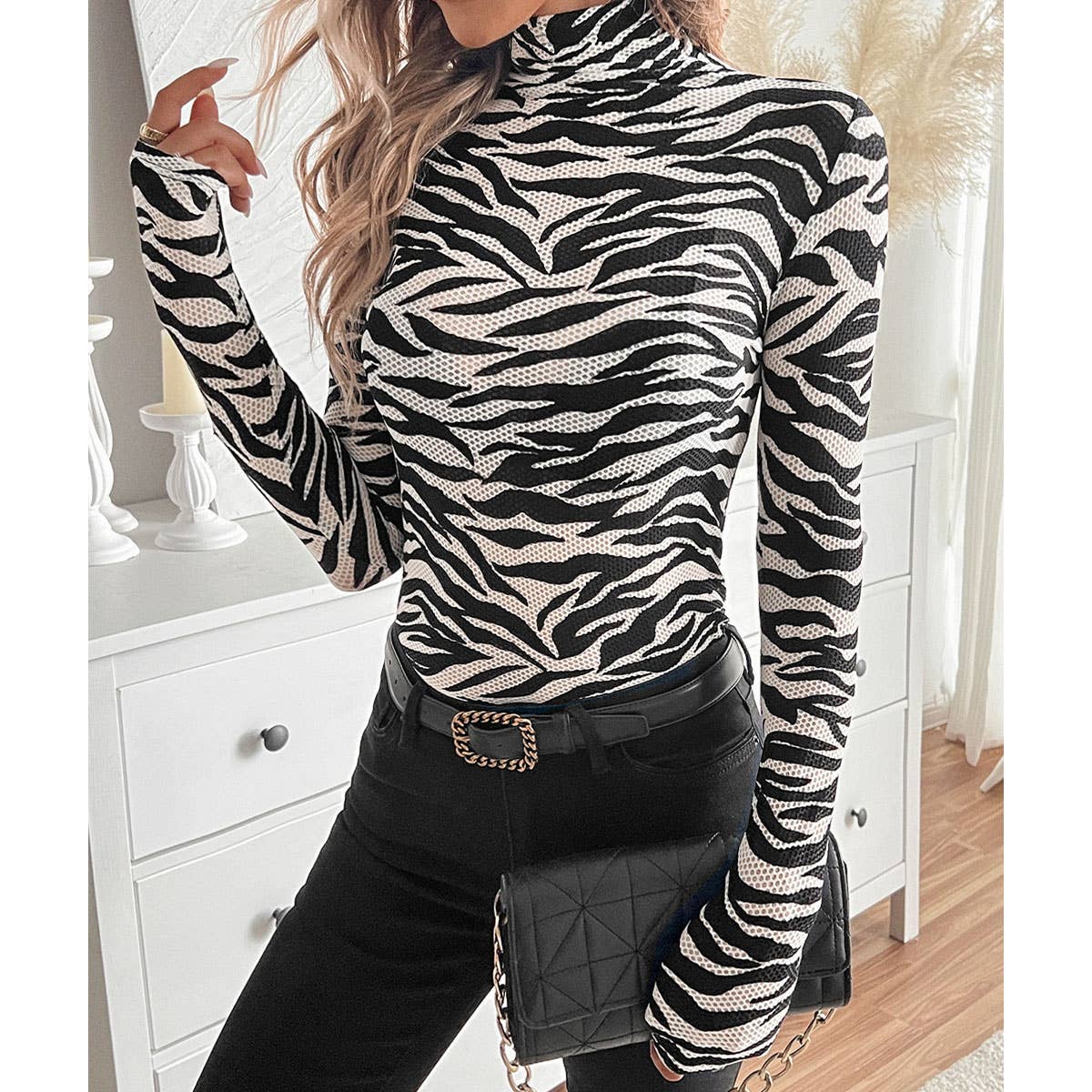 STYLISH ZEBRA PRINT MESH HIGH-NECK FITTED TOP_CWTBLL3425