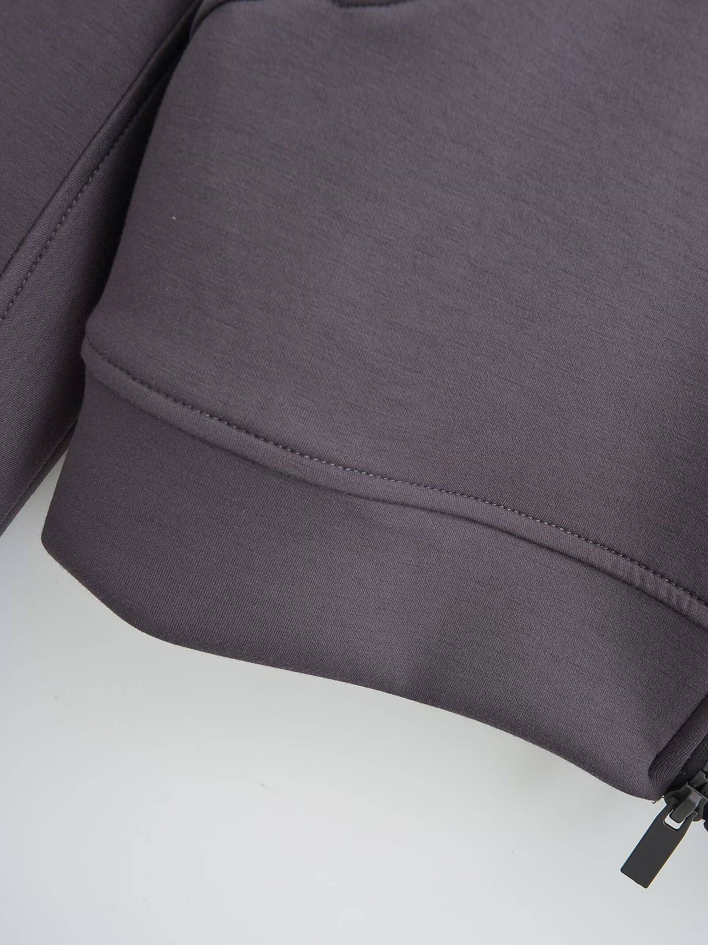 Hooded long-sleeved fitted hoodie jacket