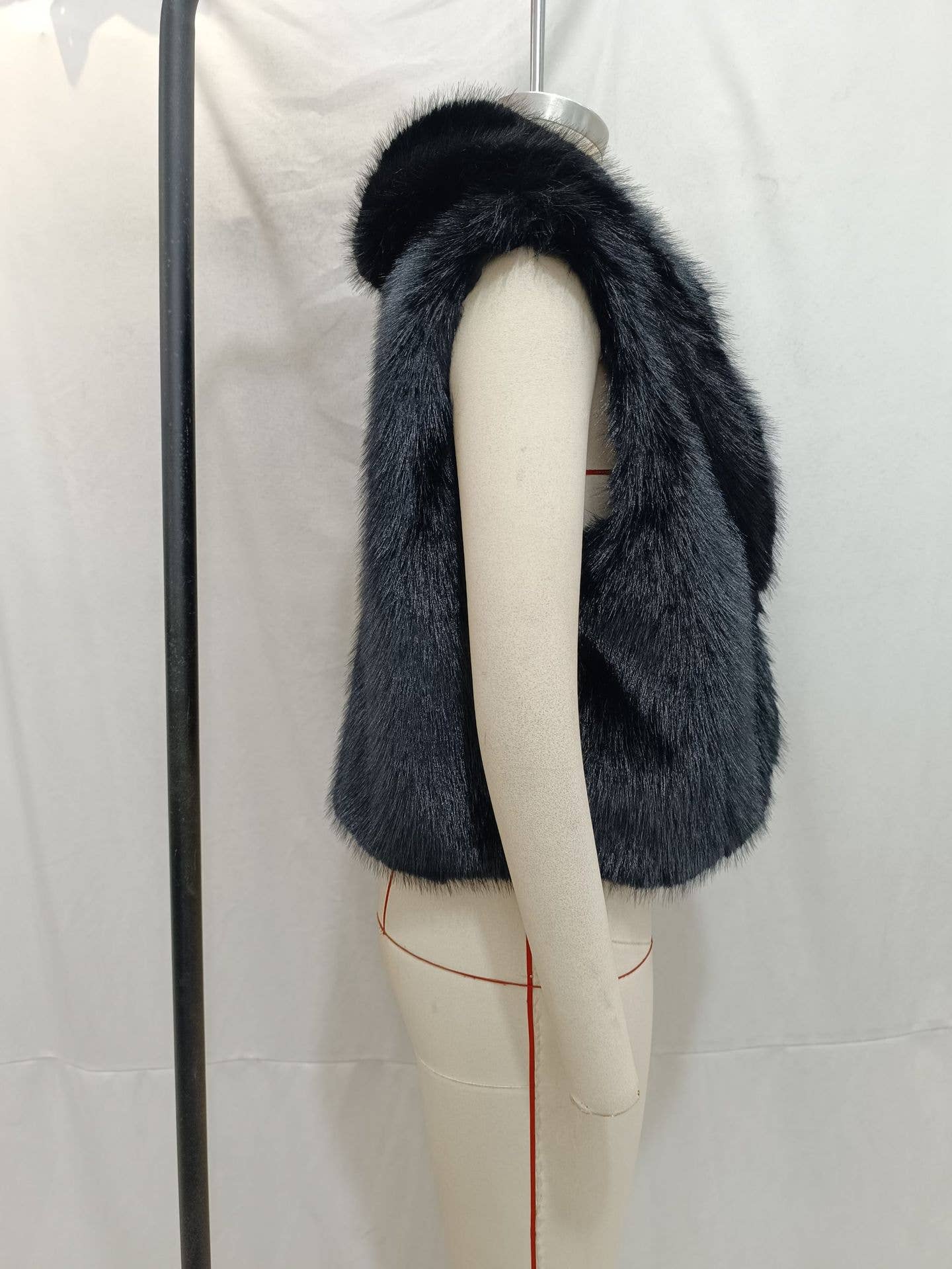 FASHION ALL-IN-ONE SOLID COLOR FAUX FUR VEST