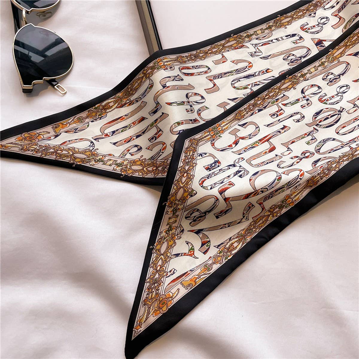 FASHIONABLE AND VERSATILE DOUBLE-LAYER HEAD SCARF_CWASC1513