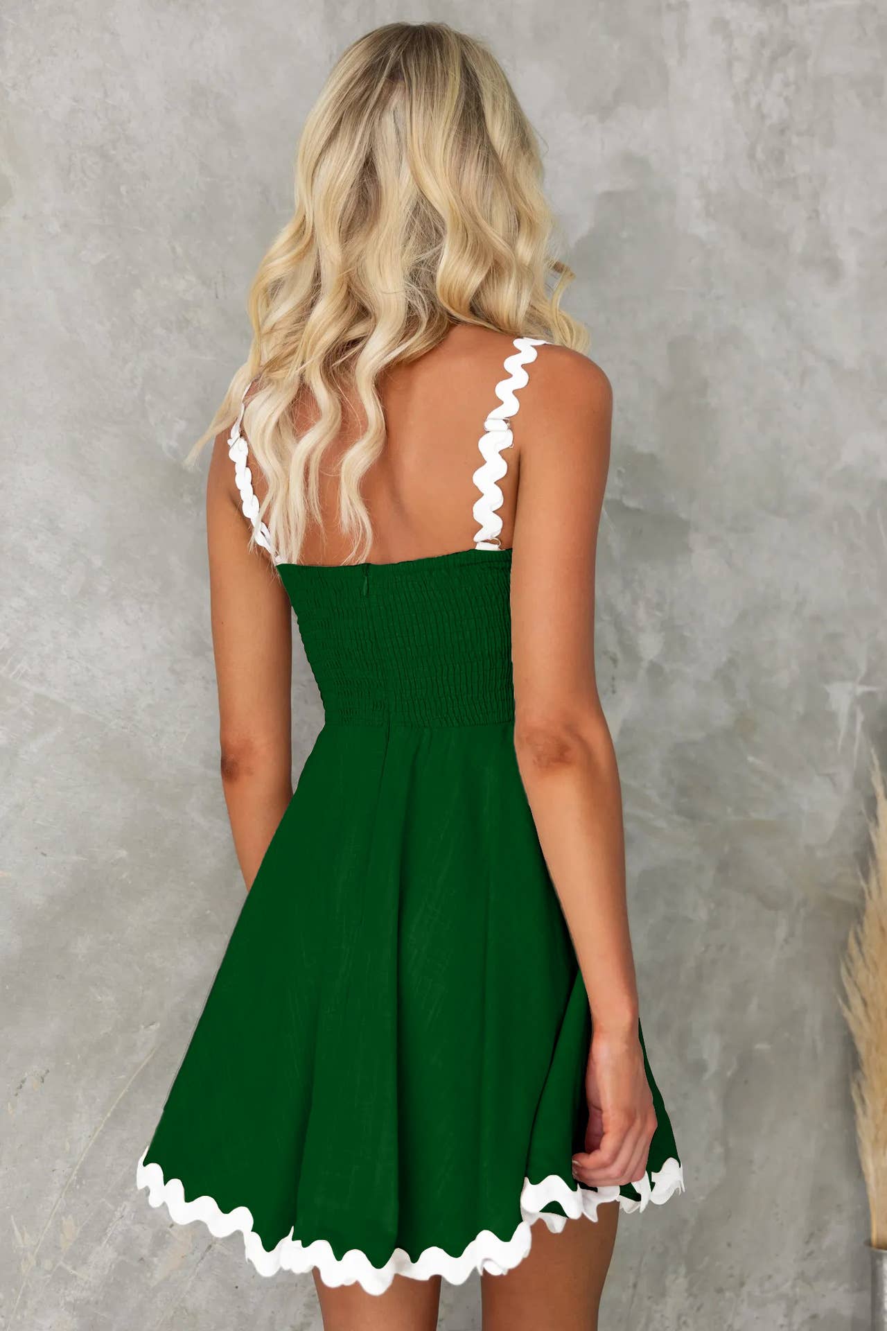 Solid-color sexy halter short dress