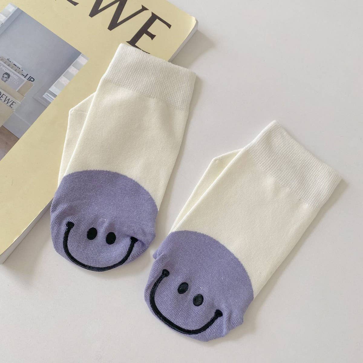 NEW HOT STAMPING SMILEY FACE SOCKS