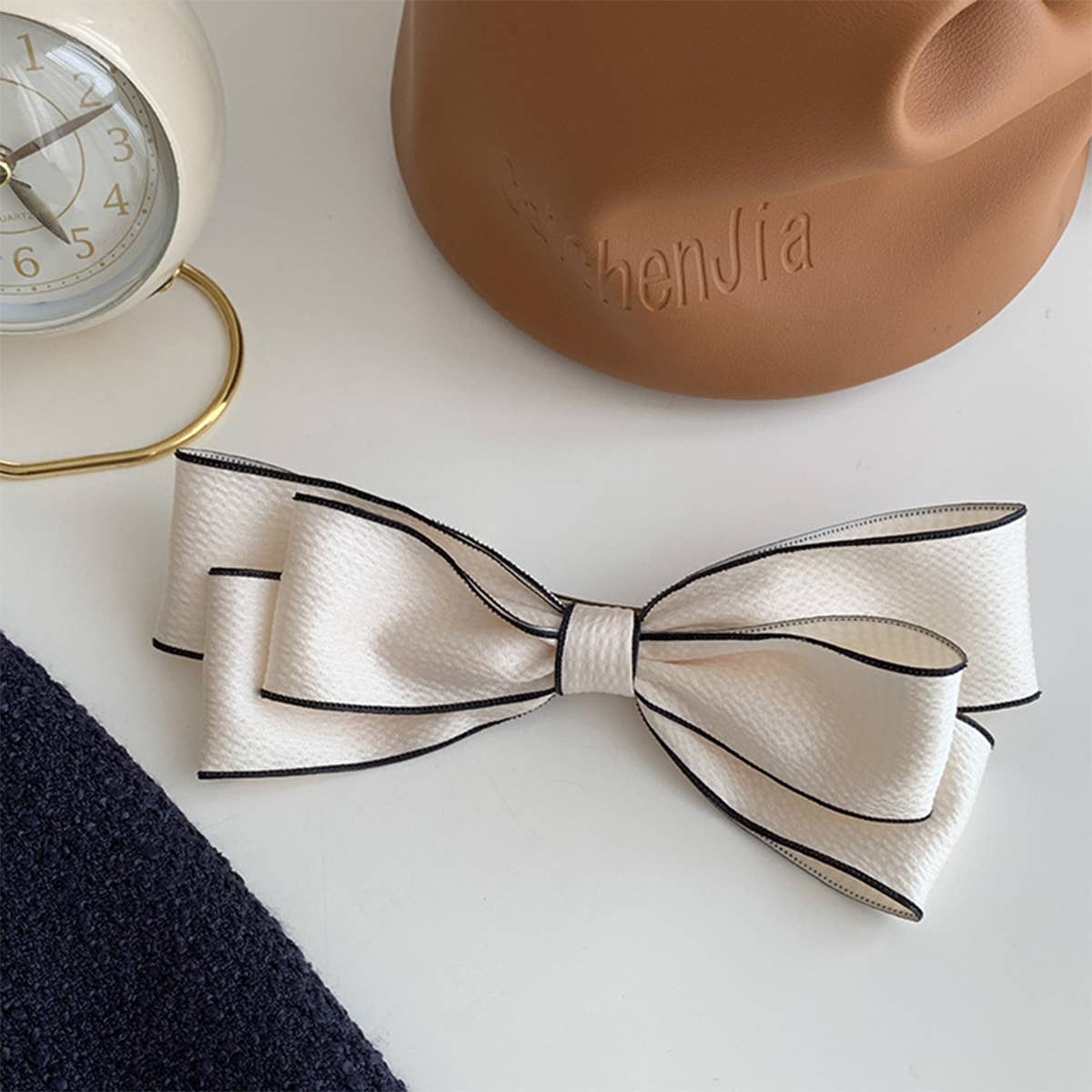 Bow hair clip back of the head premium top clip