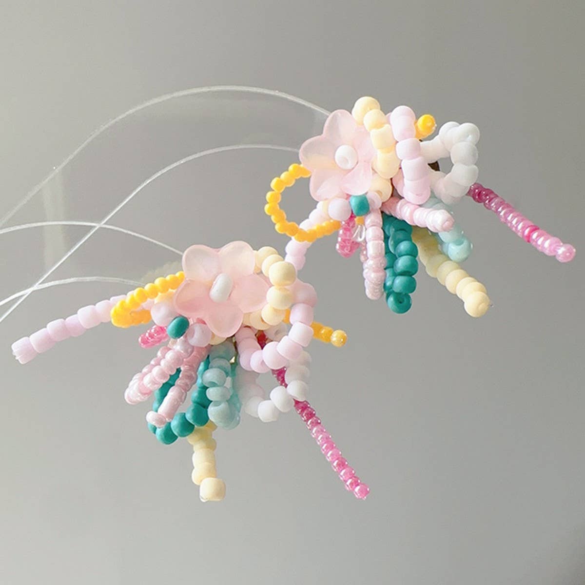 FLOWER SEA MATTE LILY OF THE VALLEY EARRINGS