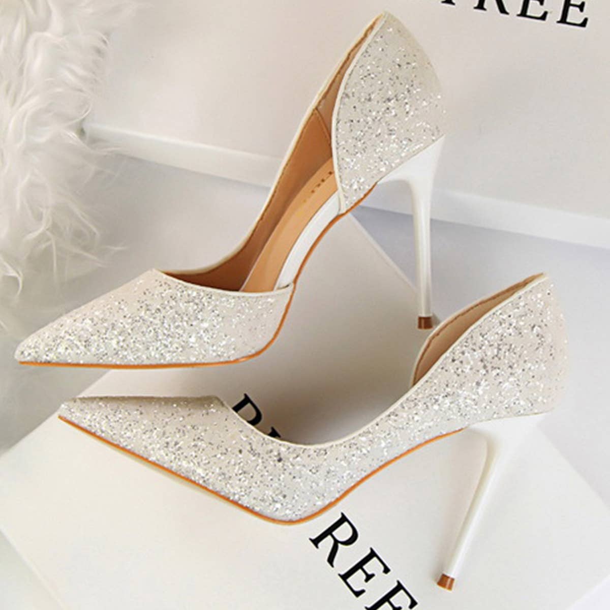 WOMEN POINTY SIDE HOLLOWED SEQUINED HIGH HEELS