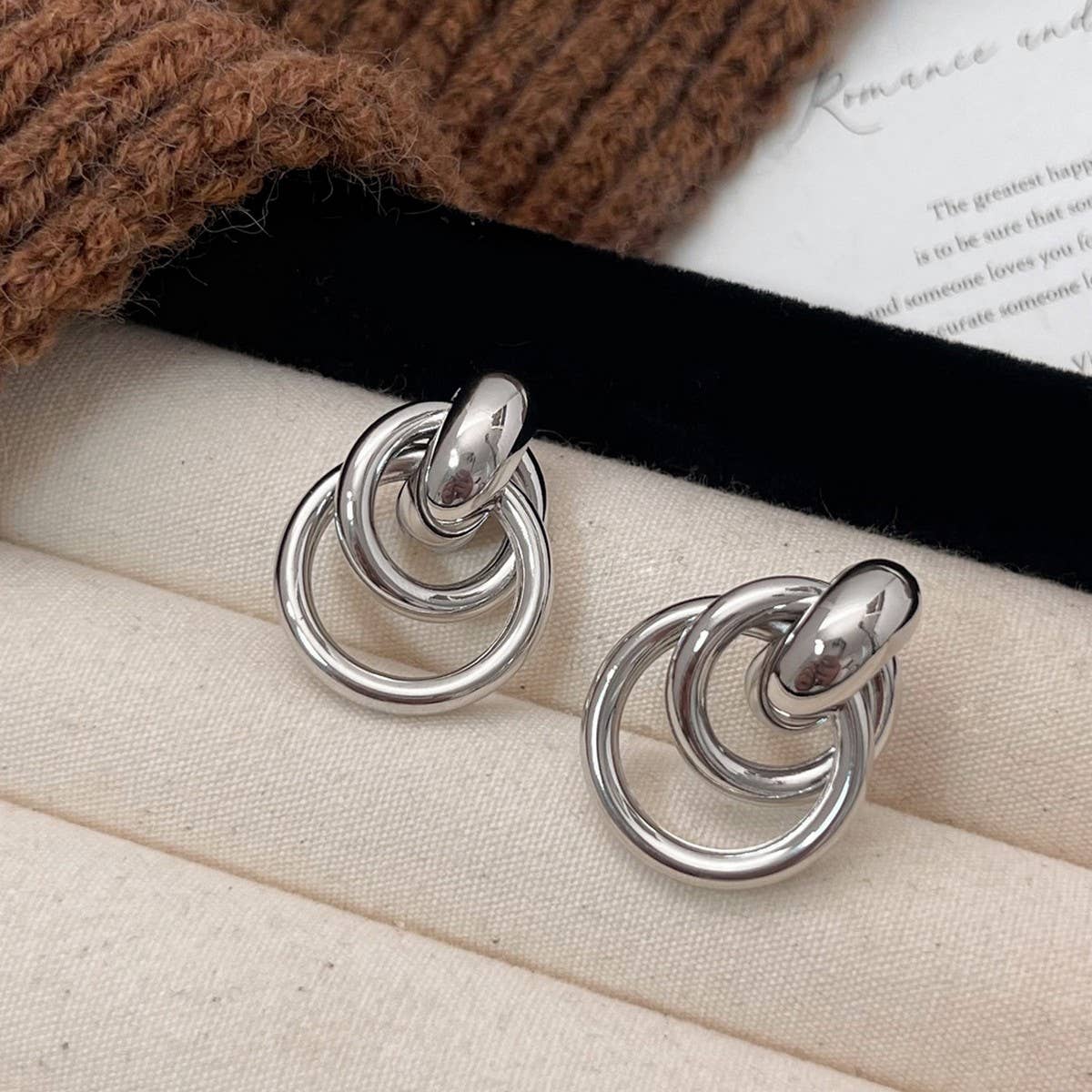 SIMPLE HIGH-GRADE METAL GEOMETRIC CIRCLE EARRINGS_CWAJE3130