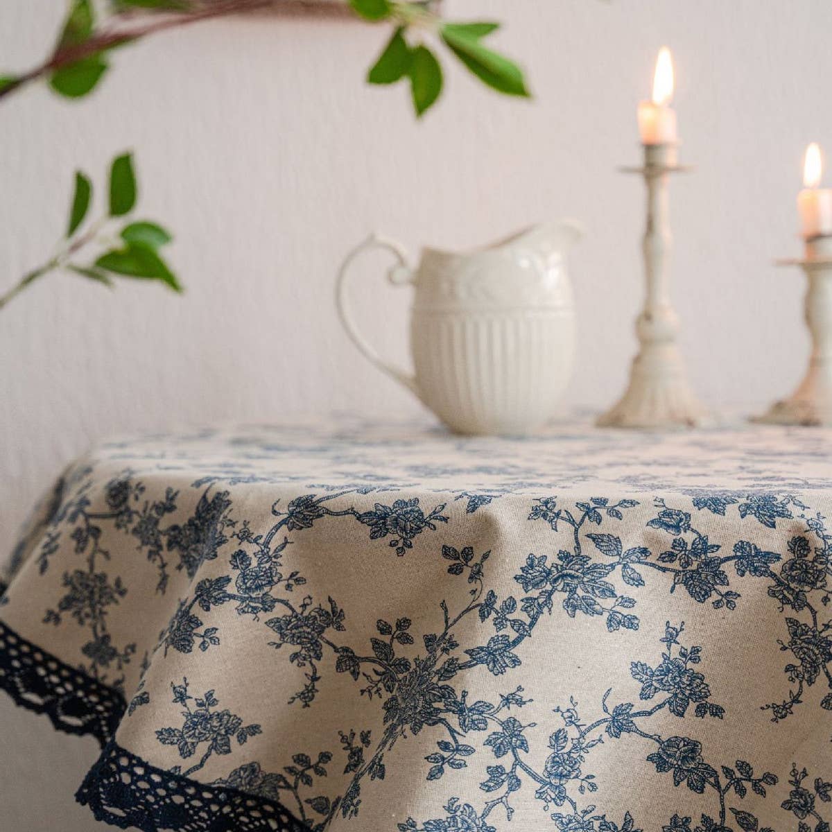 VINTAGE BLUE ROSE PRINT TABLECLOTH