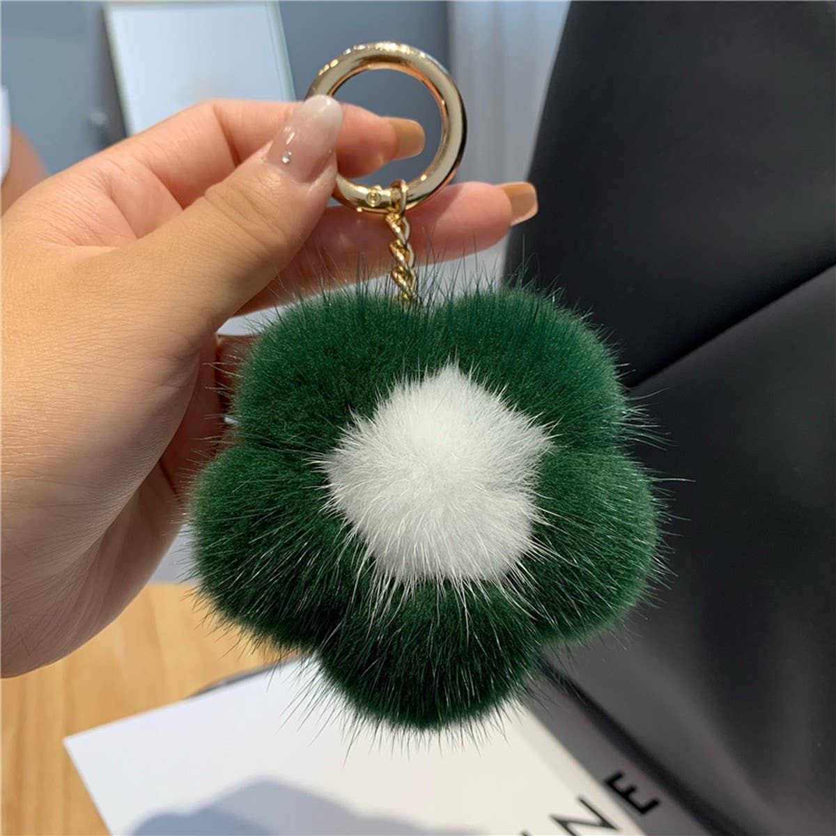 CUTE PLUSH FLOWER CAR KEYCHAIN BAG PENDANT