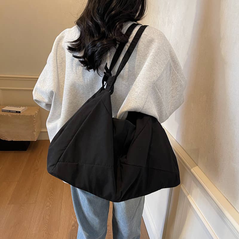 Large-capacity trendy casual single-shoulder bag