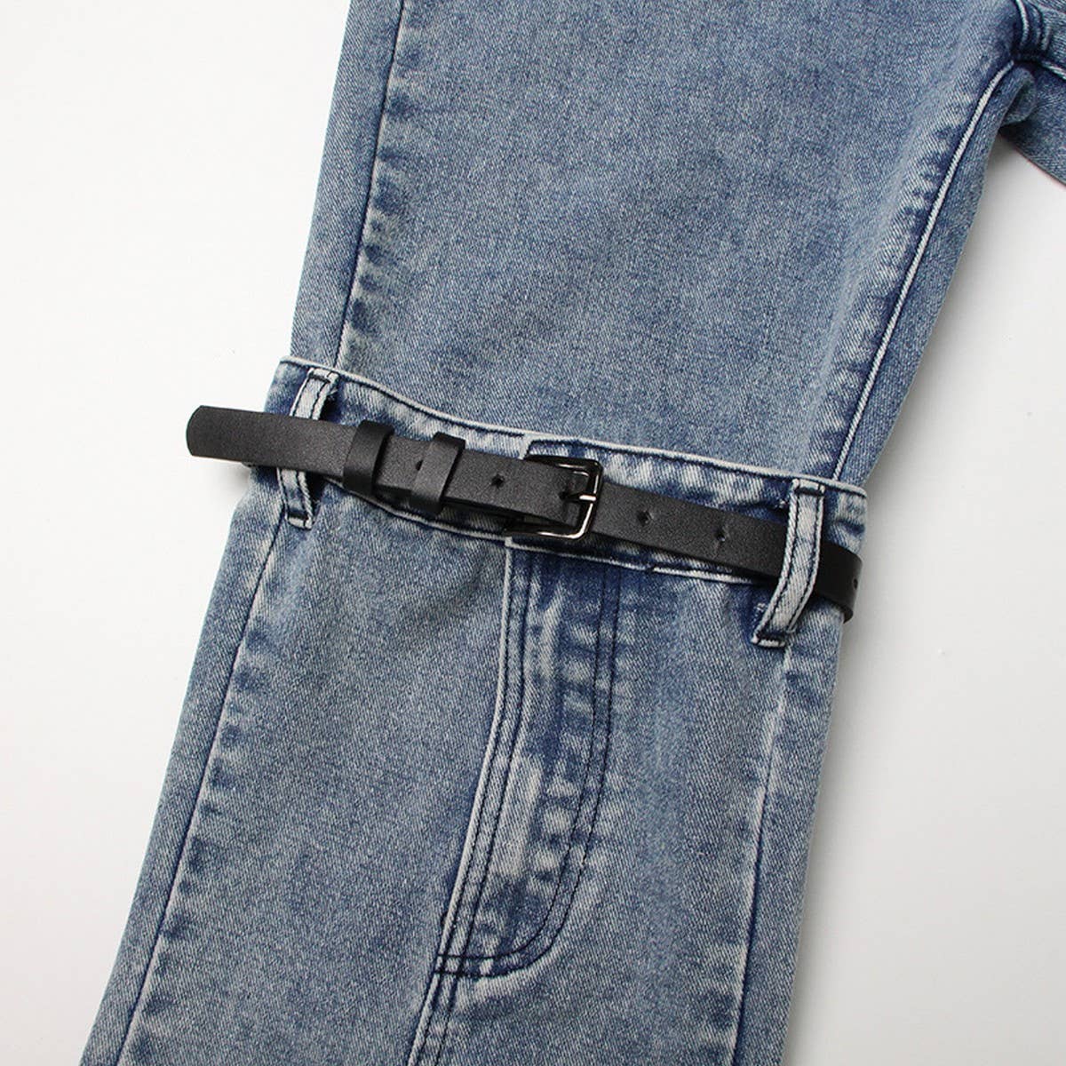 WOMENS PATCHWORK KNEE EXPOSED STRAIGHT LEG JEANS