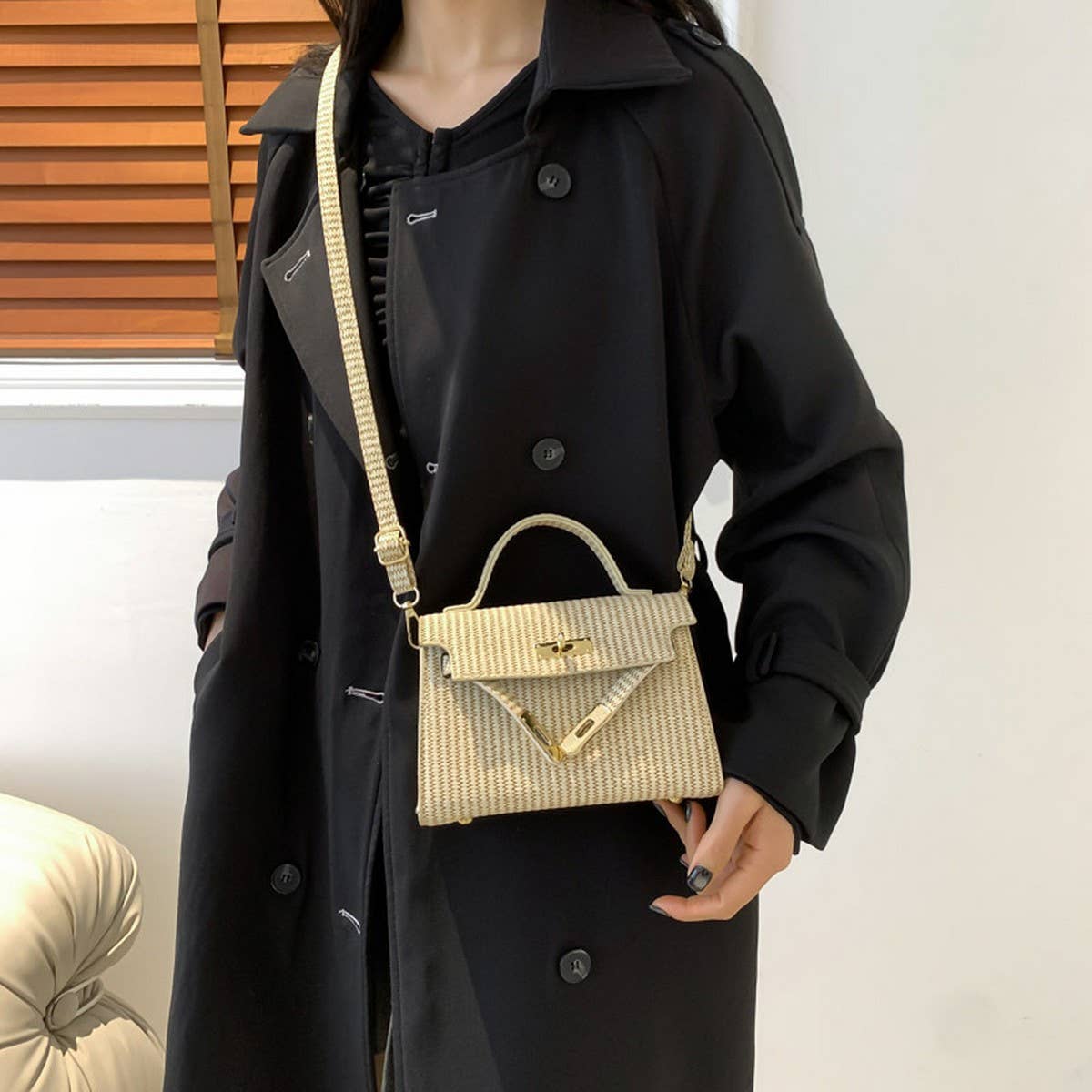 NICHE FASHION RETRO MESSENGER BAG_CWAB3295