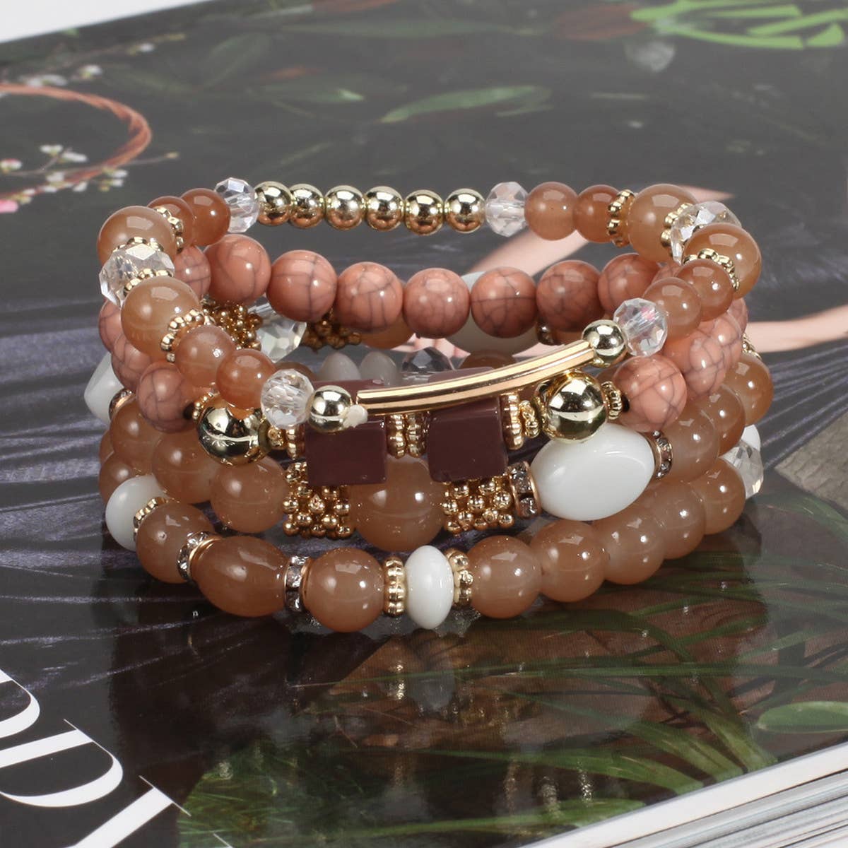 MULTI-LAYERED MARBLED BEADED ELASTIC CORD BRACELET