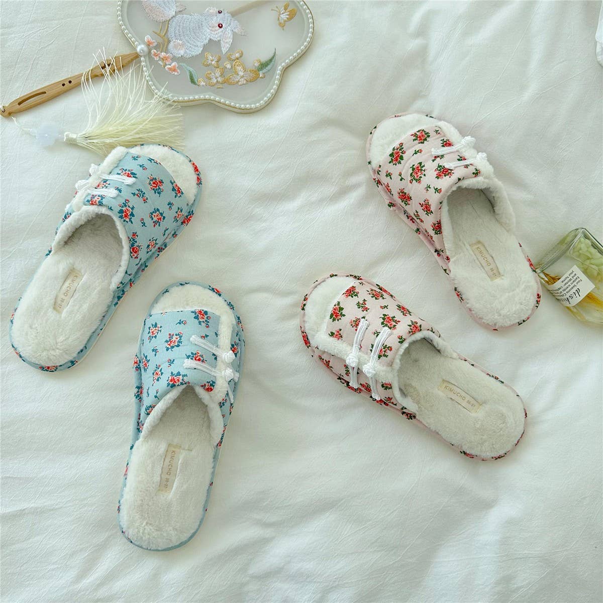 CHEONGSAM BUTTONED PLUSH OPEN-TOE HOME SLIPPERS_CWMM2987