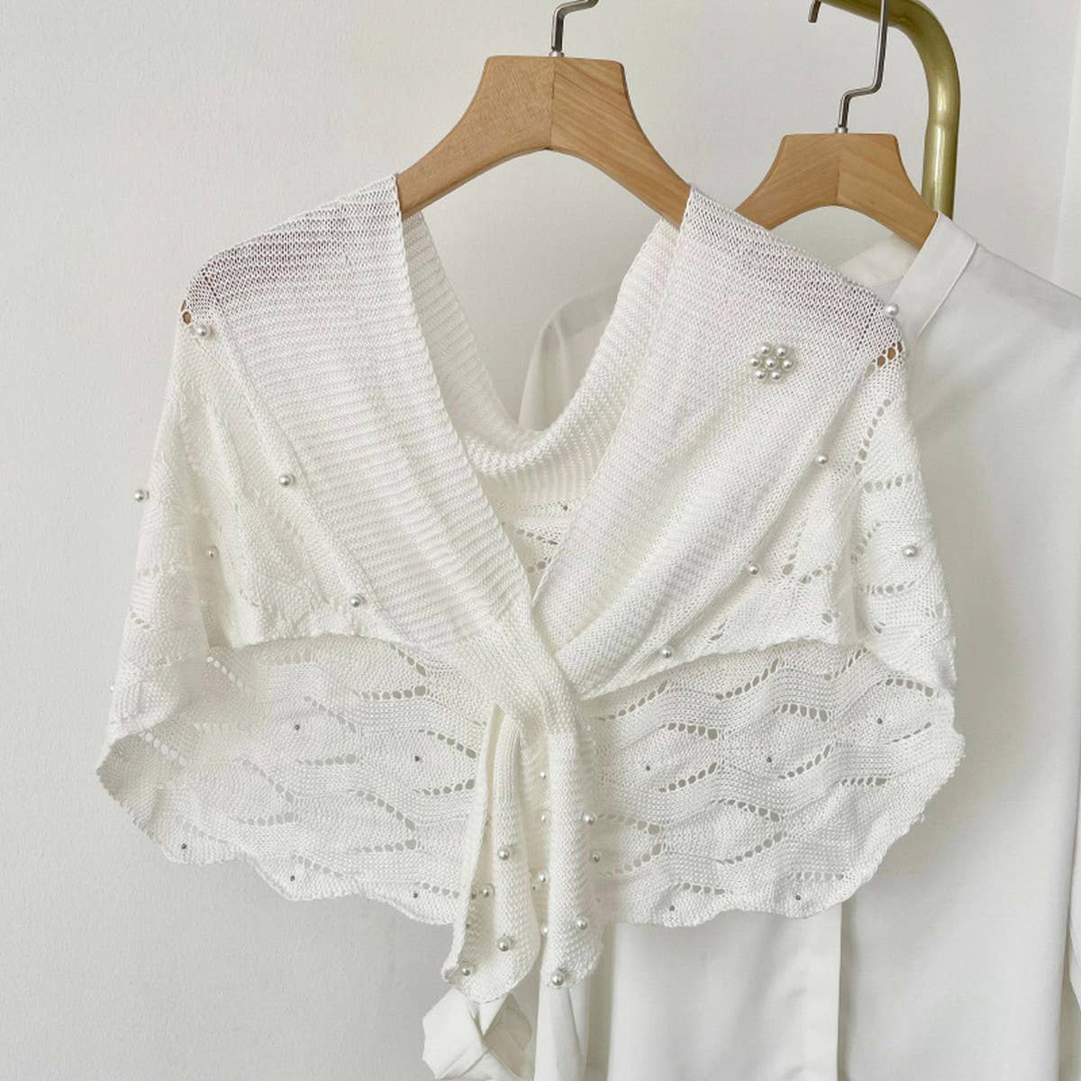 STRIPED OUTER KNITTED DECORATIVE SHAWL_CWASC0759