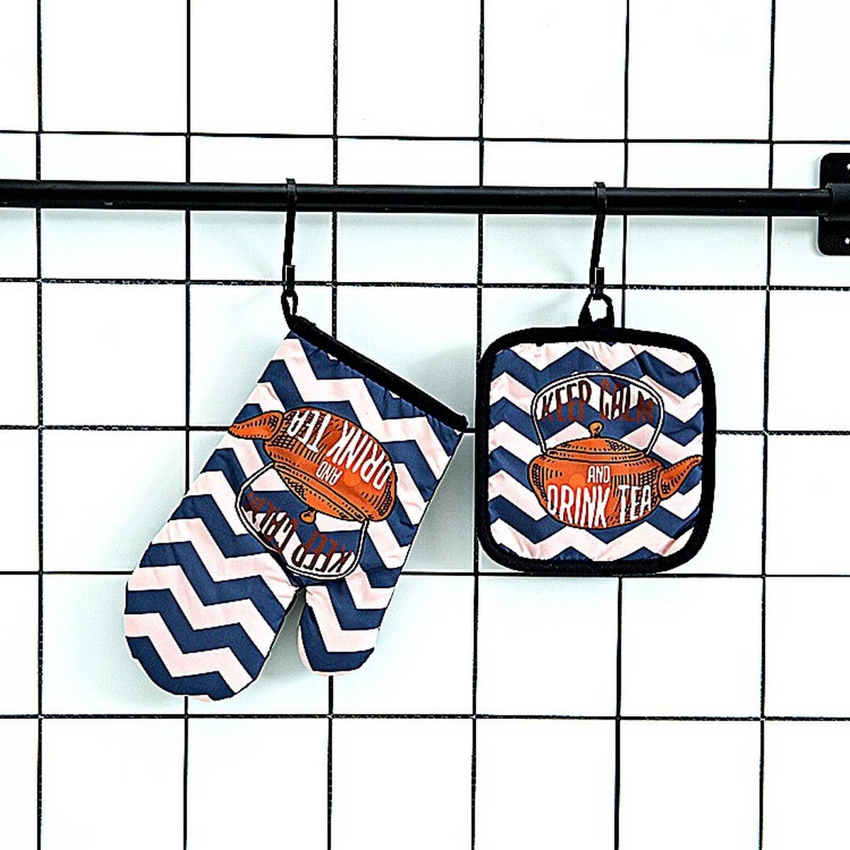 THICKENED HEAT-RESISTANT KITCHEN GLOVES