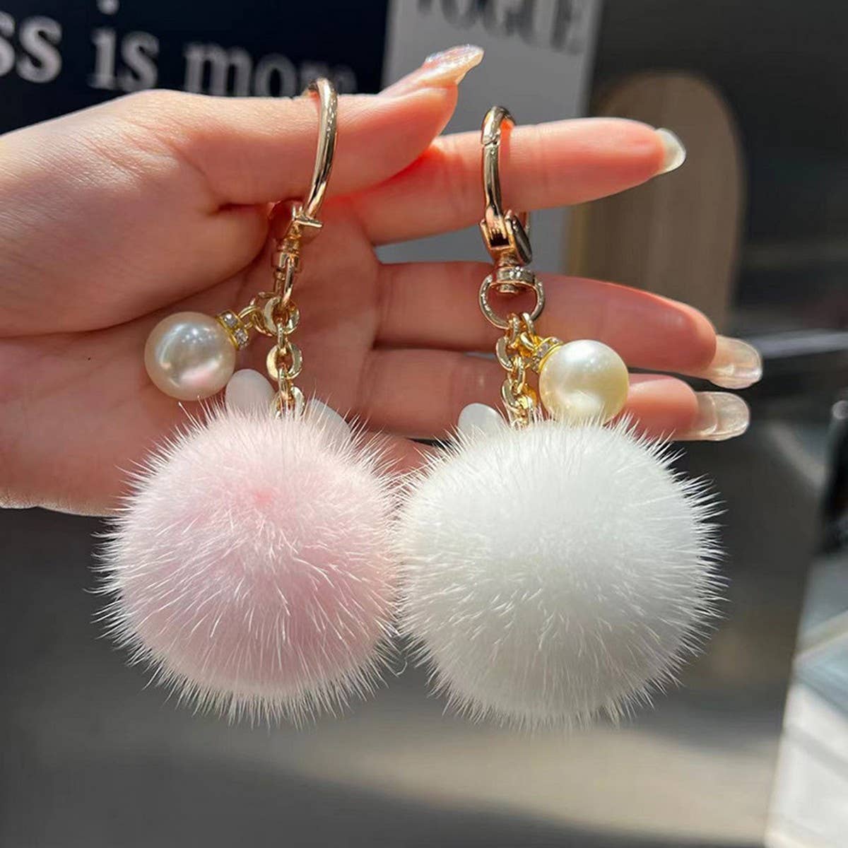 CUTE BUNNY CAR KEYCHAIN PENDANT ACCESSORIES