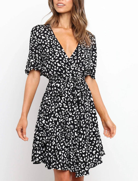 LEOPARD PRINT BELTED V-NECK DRESS