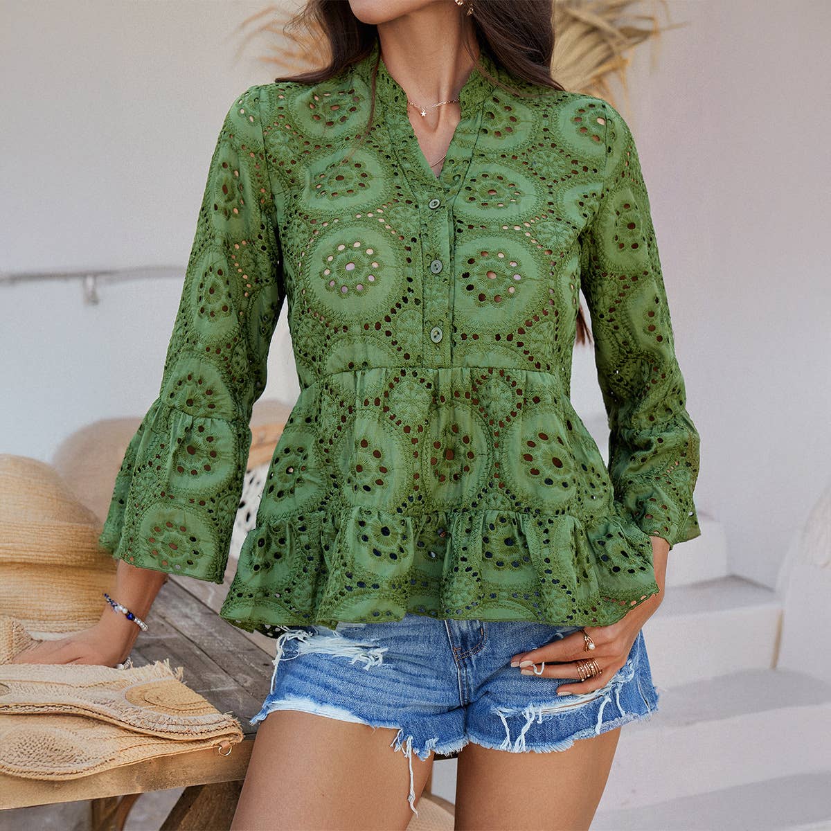 Leisure style hollow V-neck single breasted shirt