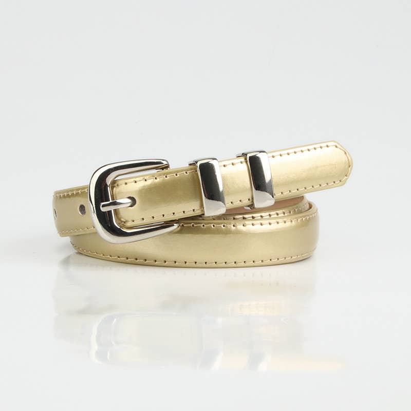 Simple and stylish belt with dopamine decoration