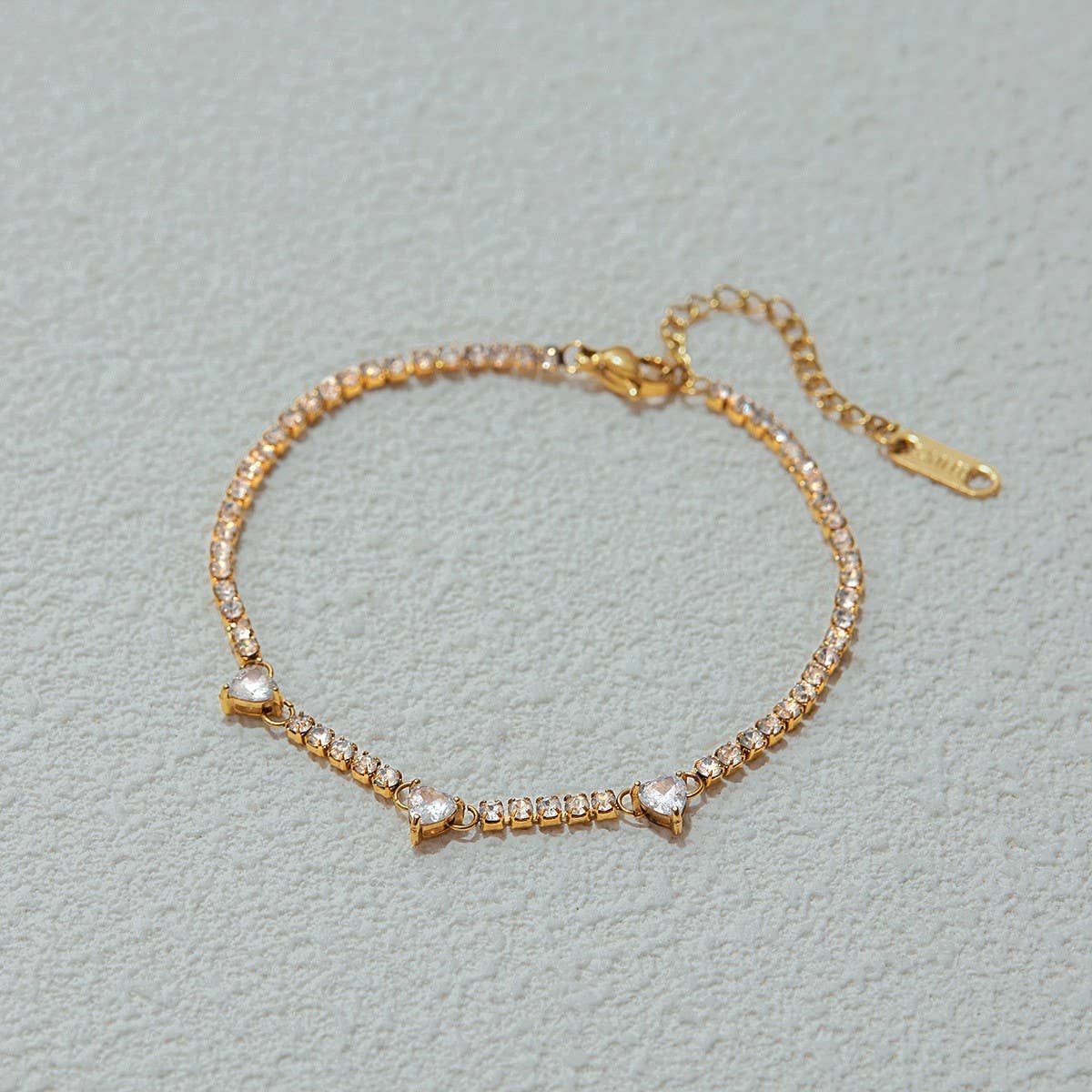 18K Gold Titanium Heart Zircon Bracelet, Luxury_CWAJE4718