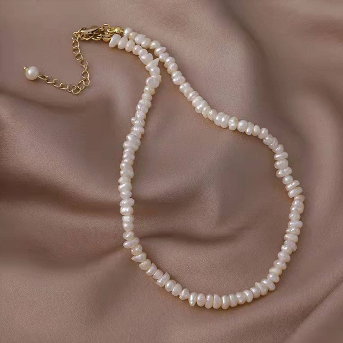 Baroque irregular retro freshwater pearl necklace