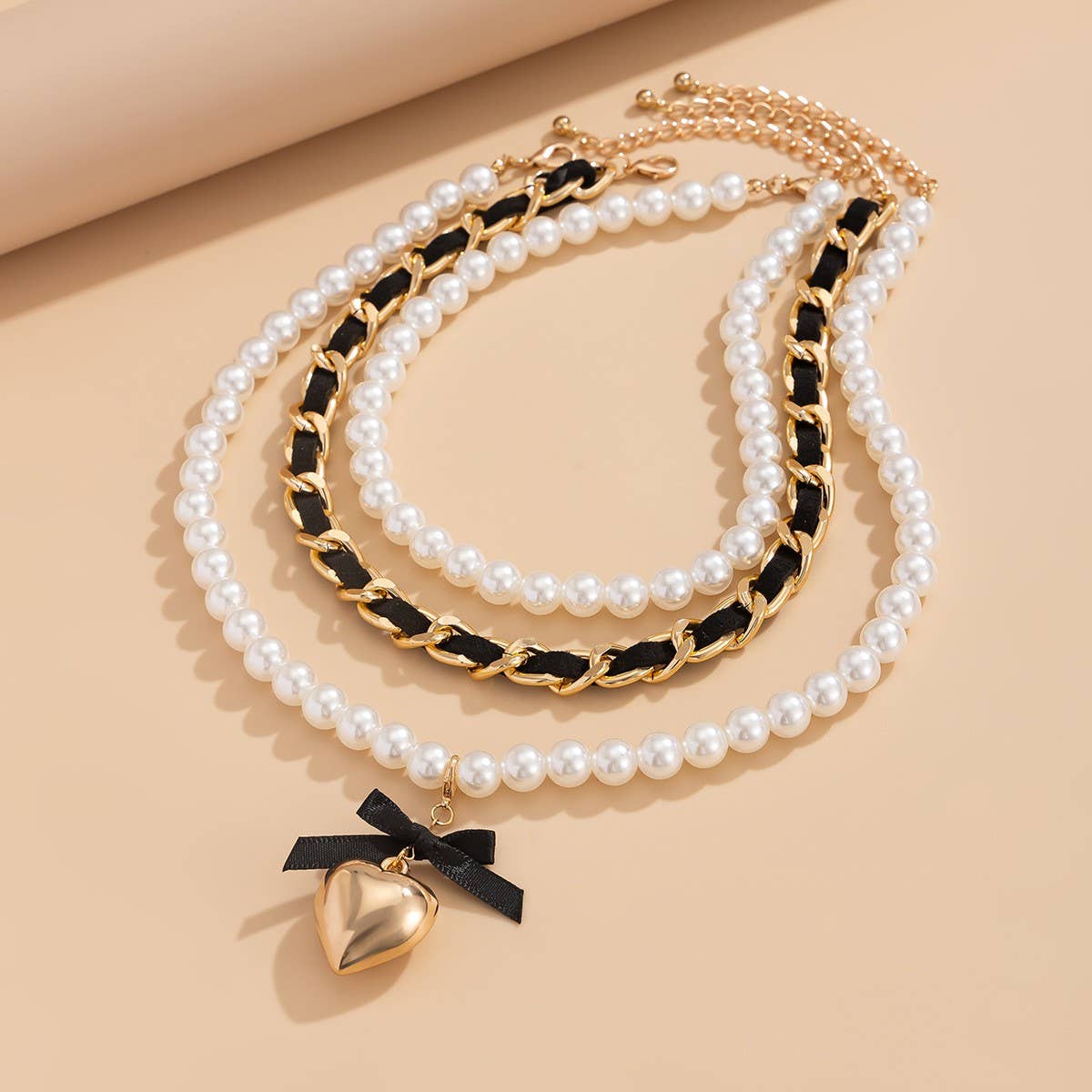 HIGH-END FASHION PEARL RIBBON BEADED NECKLACE