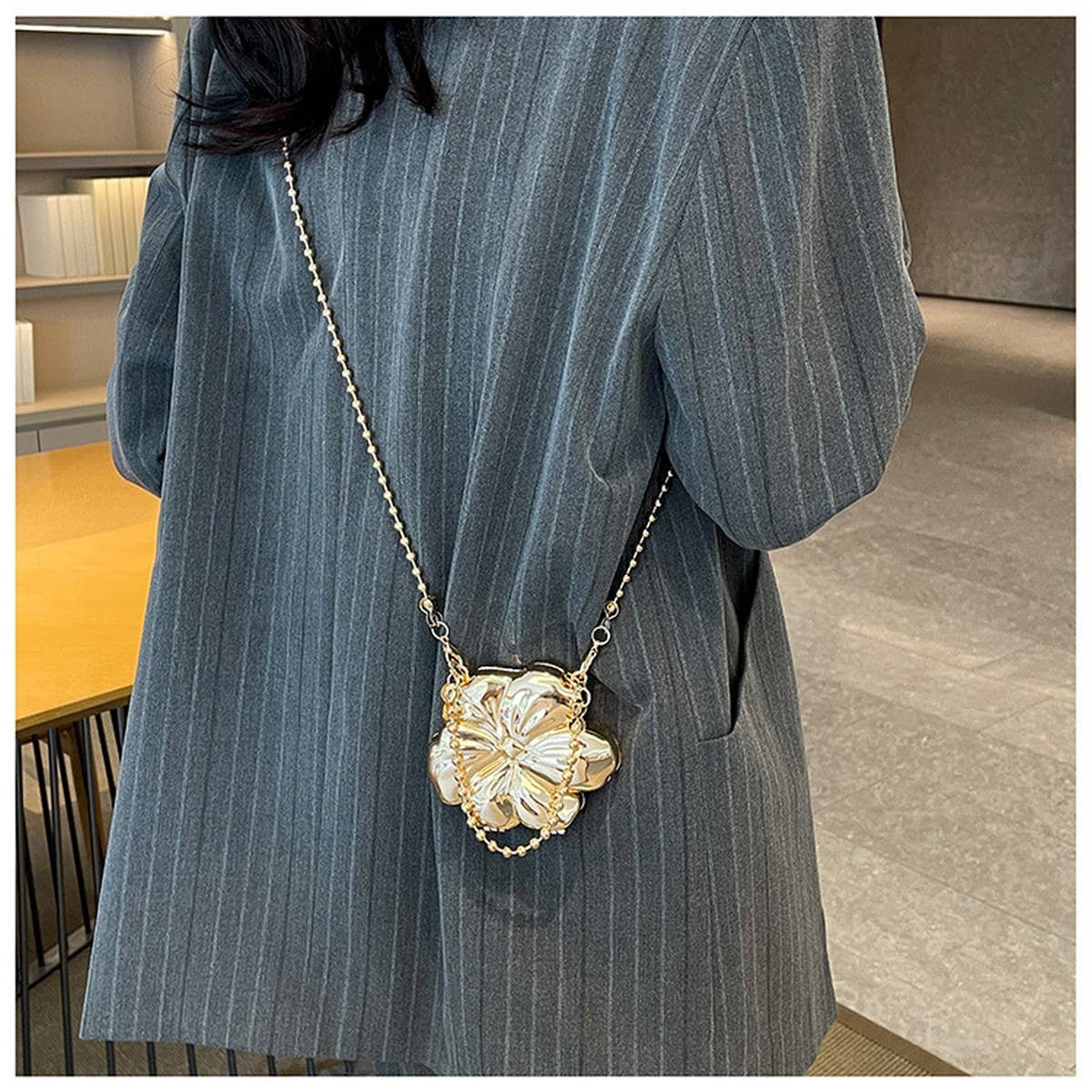 FLOWER SHAPED CLUTCH BAG METAL SHOULDER BAG_CWAB3241