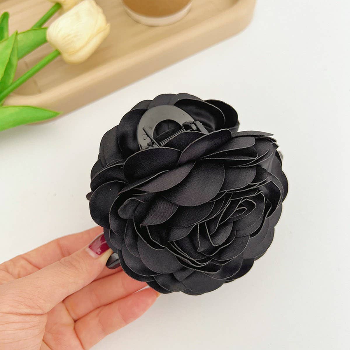 TEMPERAMENT AND VERSATILE ROSE HAIRPINS_CWAHA1190