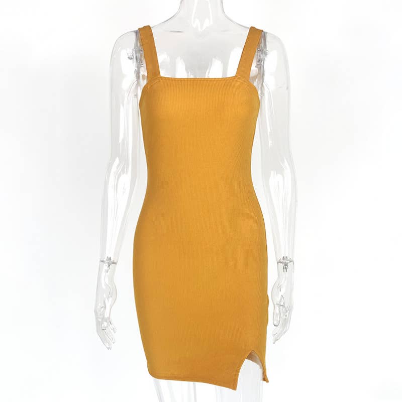 SIMPLE SLIM-FIT HALTER DRESS WITH SPLIT BACK