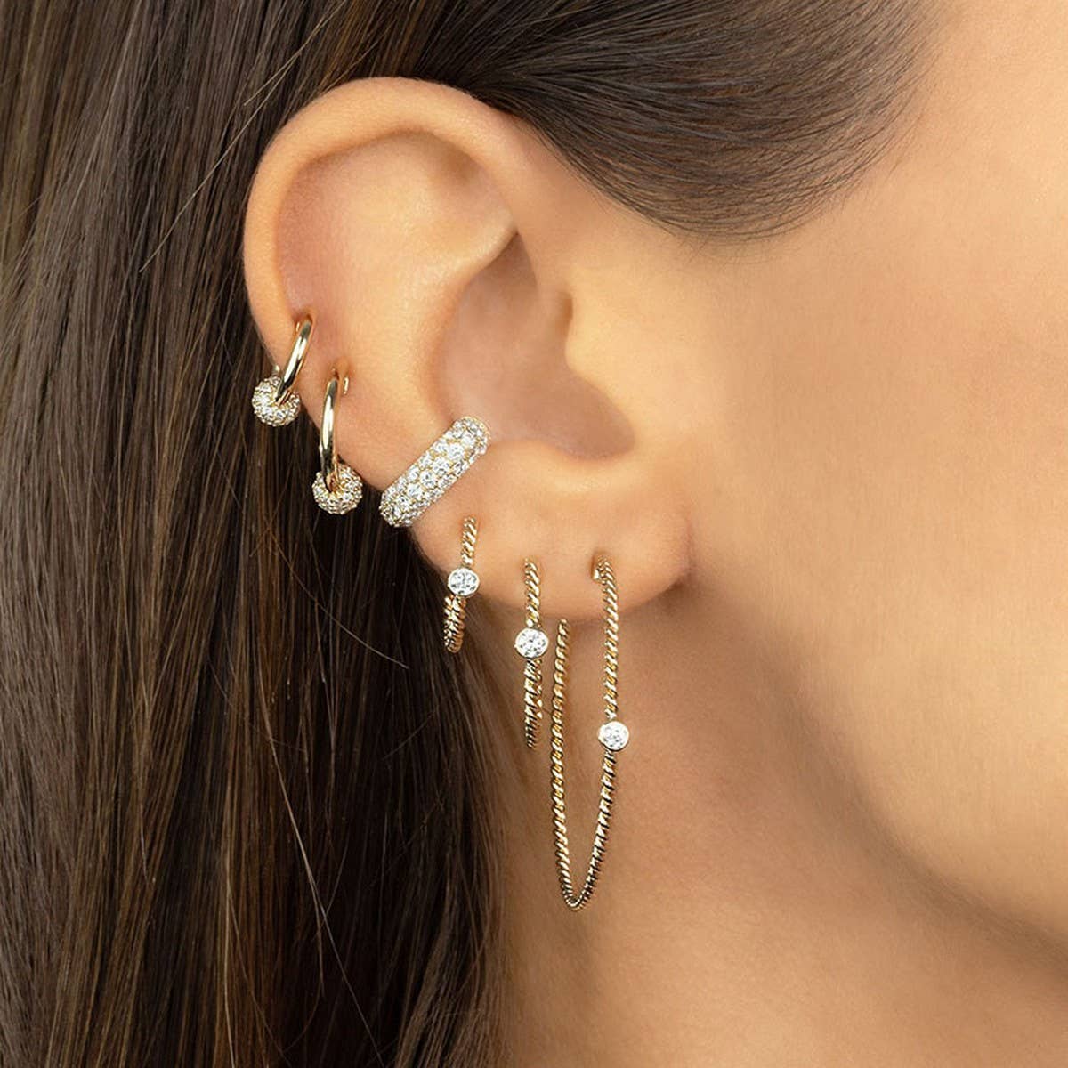 FASHIONABLE COMMUTER TEMPERAMENT HOOP EARRINGS